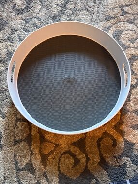 COPCO Gray Non-Slip Round Serving Tray with White Rim